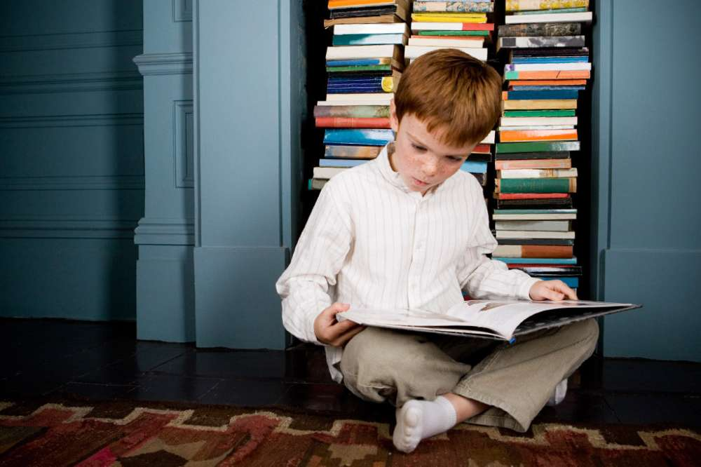 4 Ways to Make a Home Library for Your Kids